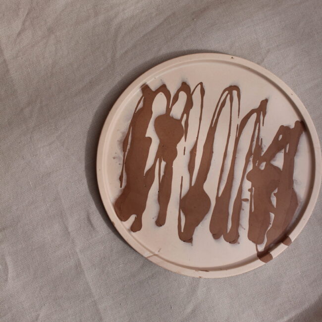 Plateau a bijoux - vide poche - Plateau rond couleur chocolat avec effet glaçage chocolat noir